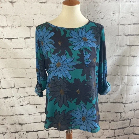 Loft Blue Floral Blouse Roll Tab Sleeve Size Small Polyester Chest Pocket - Picture 5 of 11